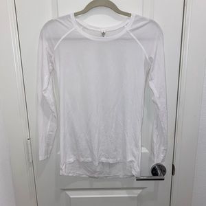 NWOT lululemon top